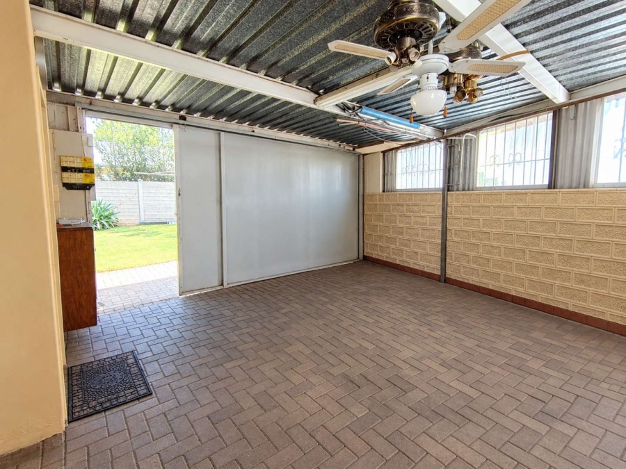 3 Bedroom Property for Sale in Fichardt Park Free State